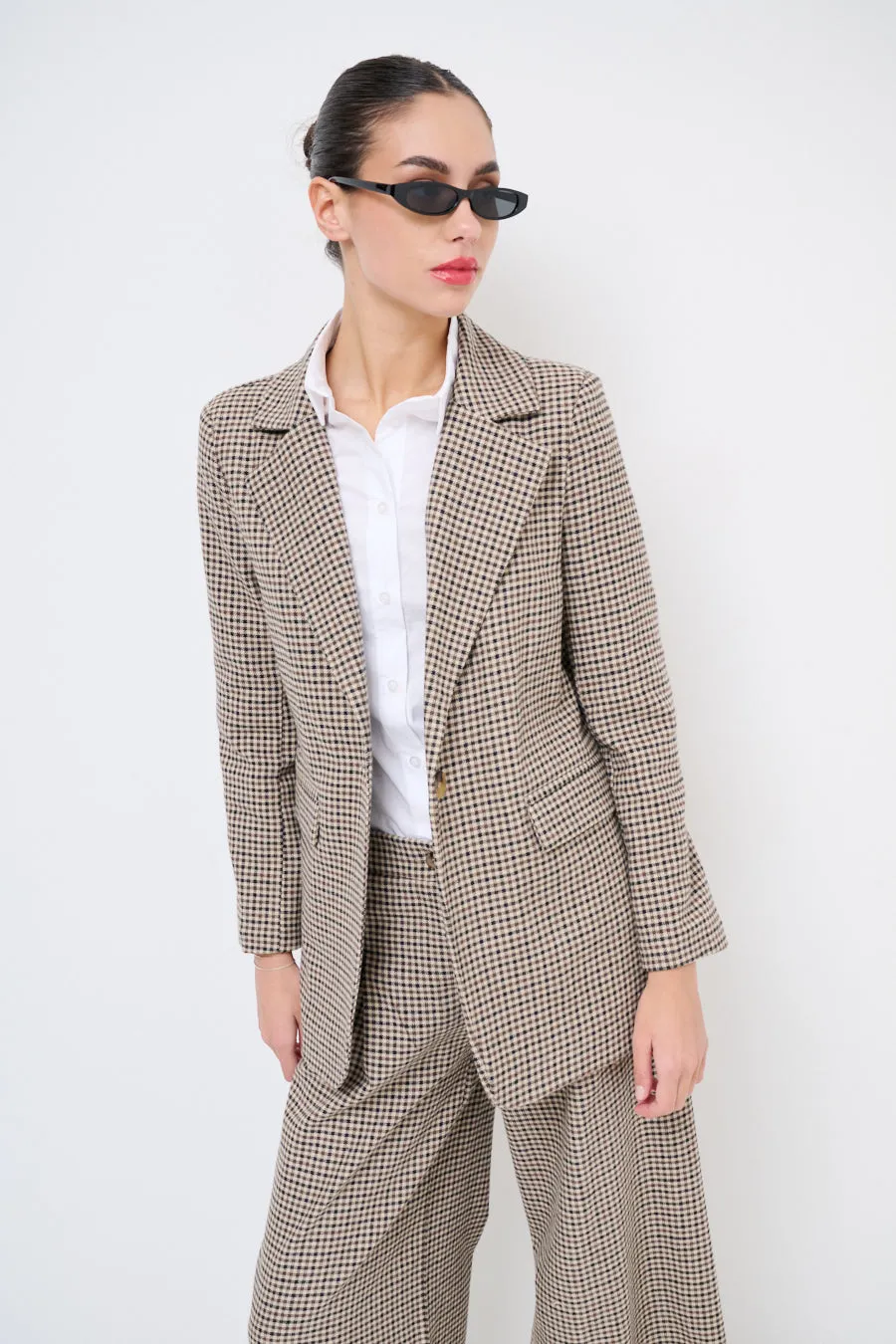 Chic plaid blazer classic tailored style wholesale