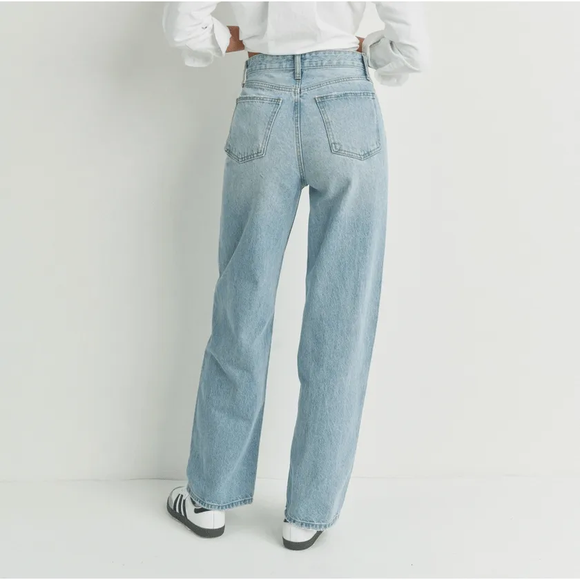 High Waisted Skater Jean - Light Wash