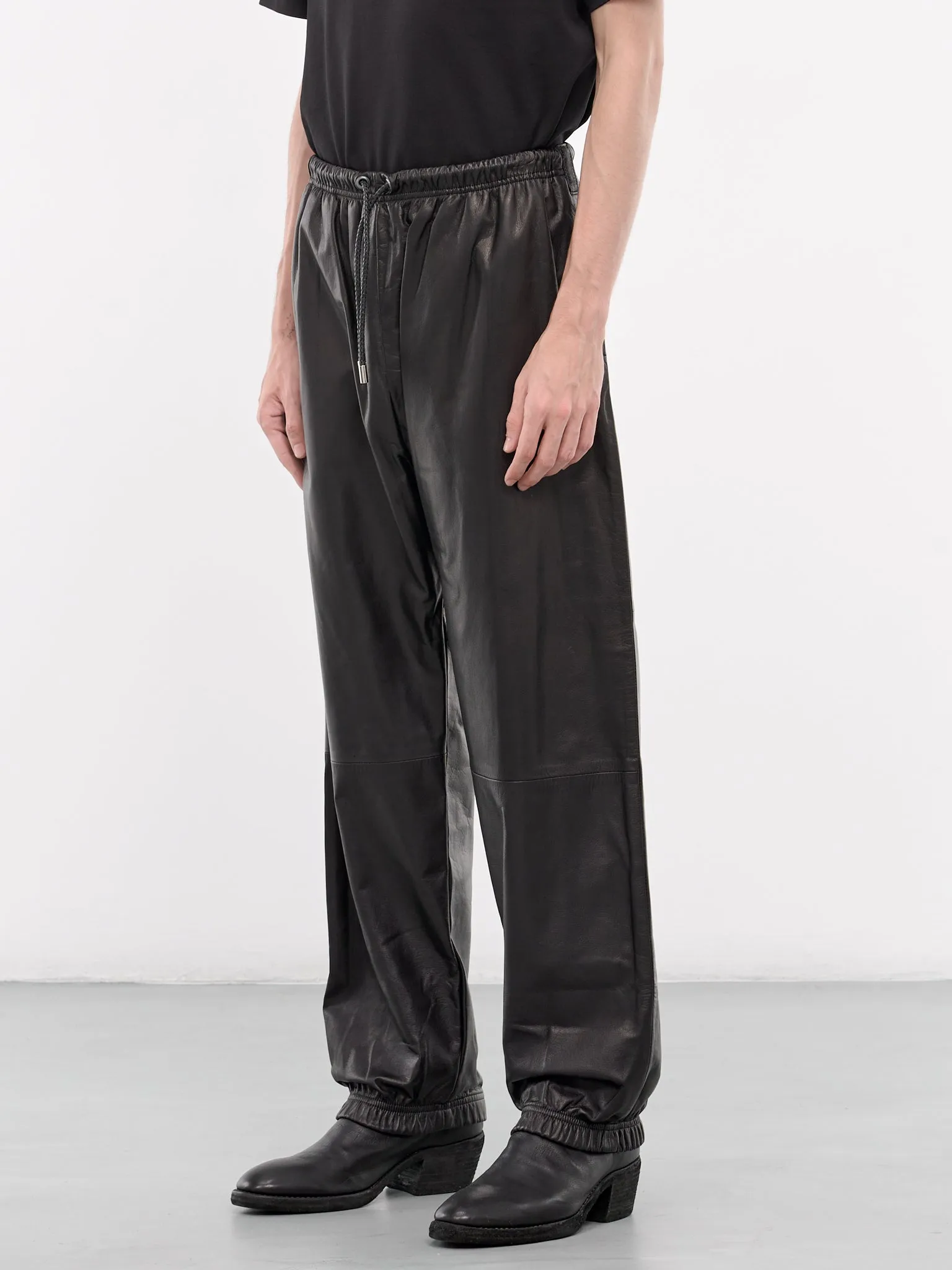 Leather Sweatpants (ARP2403-BLACK)