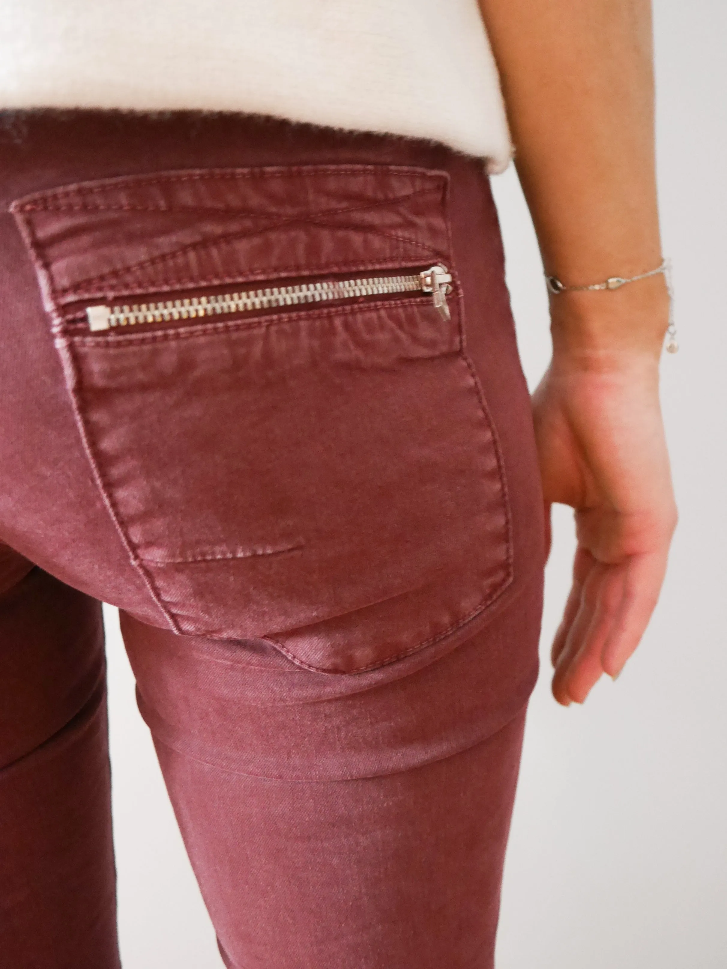 Melly & Co Plum 4 Button Hole Detail Jeans