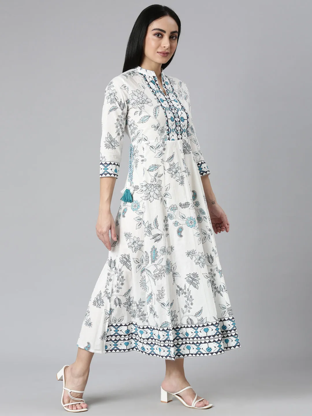 Neerus Blue Straight Casual Floral Maxi Dresses