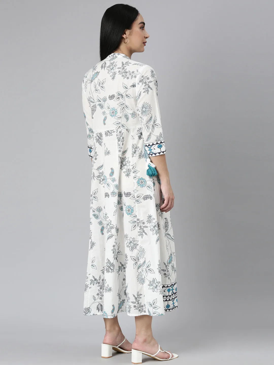 Neerus Blue Straight Casual Floral Maxi Dresses