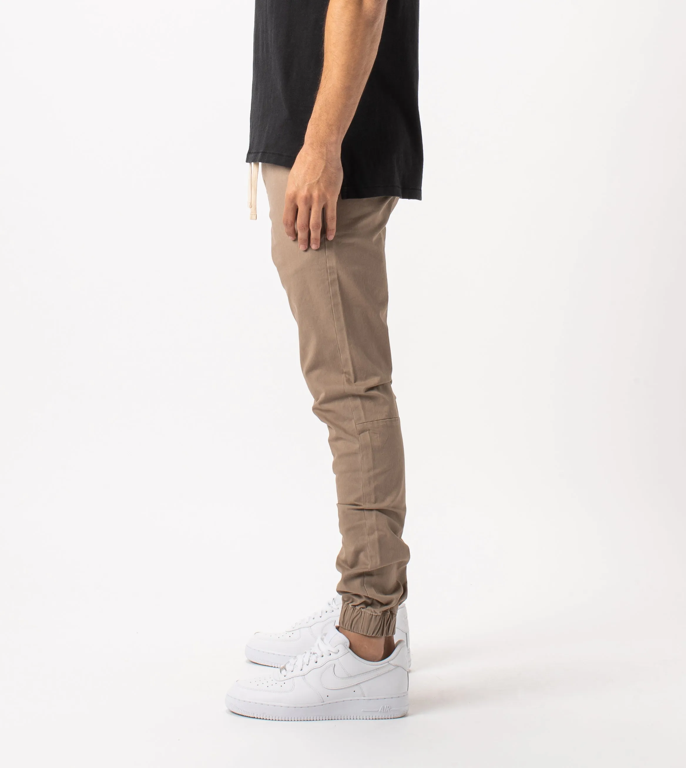 Sustainable Sureshot Jogger Sand