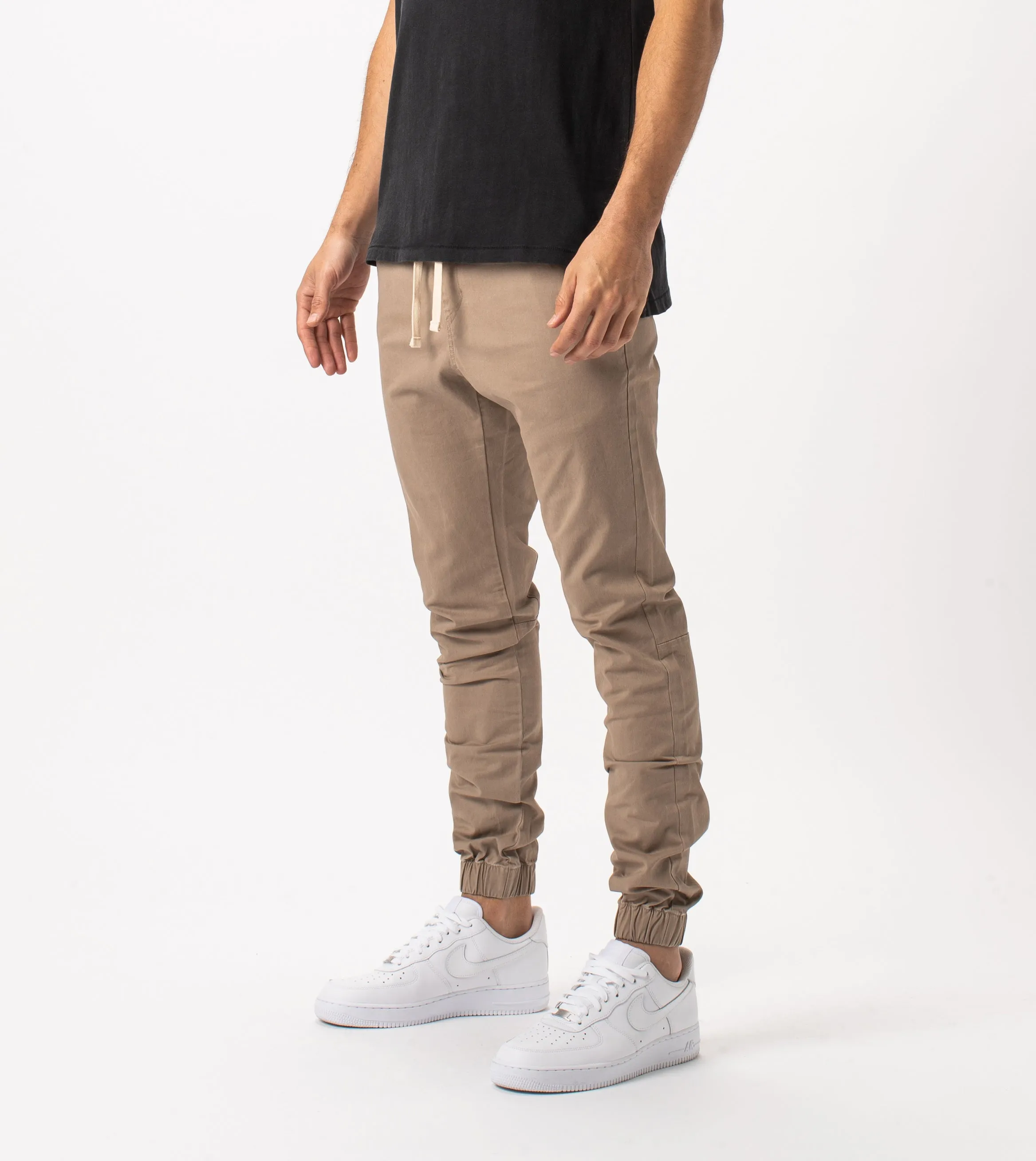 Sustainable Sureshot Jogger Sand