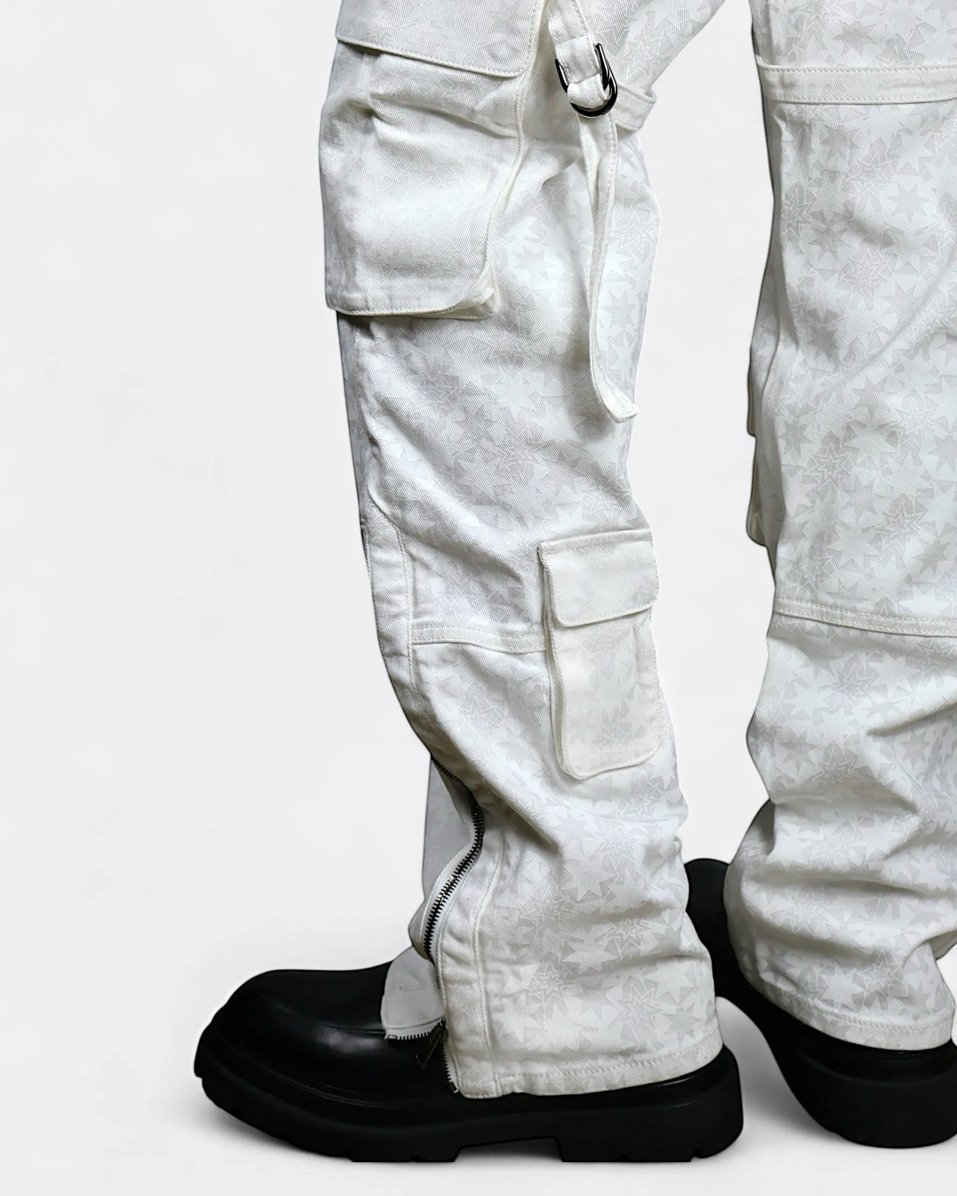 WHITE REGULAR FIT DENIM WITH POCKETS